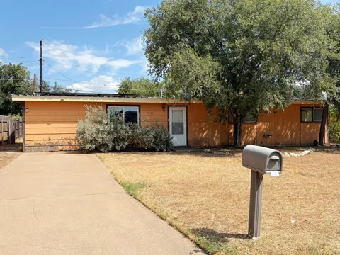 2532 A and M Avenue