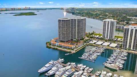 100 Lakeshore Drive #251