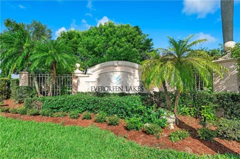 5055 WILES ROAD #207