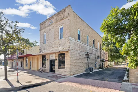 107 W Center Street