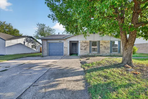 7012 Lincolnshire Lane