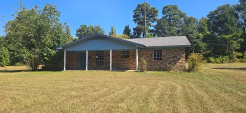2172 Airport Loop