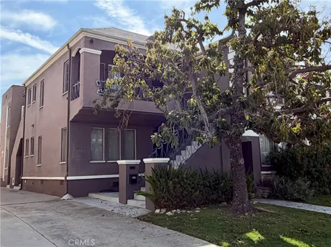 1054 S Corning