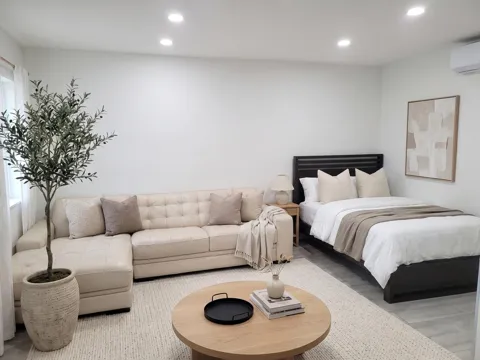 7975 Crespi Boulevard #3A