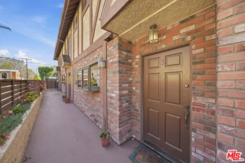 2325 20th Street #3