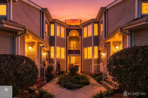606 Jesse Way