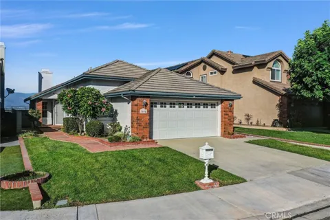3094 Oakview