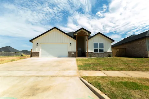 7633 Mountain View Road