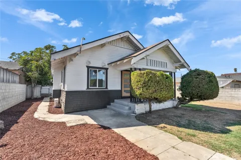 610 W Center