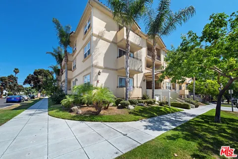 650 E Palm Avenue
