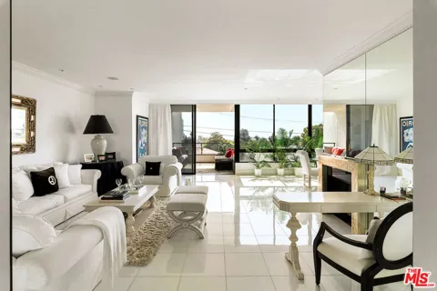10350 Wilshire Boulevard #404