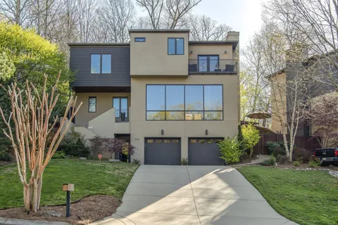 412 Valley Trace Dr