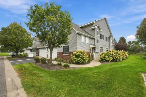 1907 111th Avenue NE