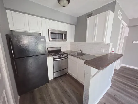 9801 Walnut Street #307