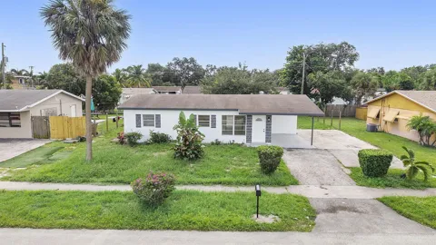 324 NW 3rd Street