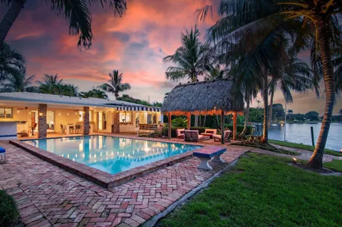 7813 Pine Tree Lane