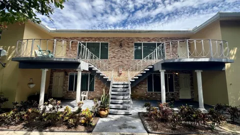1900 NE 29th Street #2D