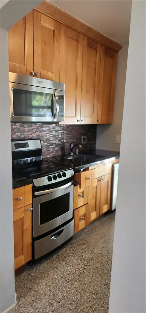 1313 NE 16th Terrace #1