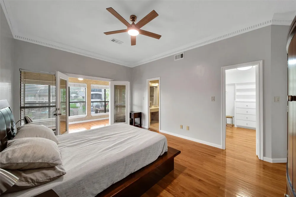 734 Lake View Drive Montgomery, TX 77356