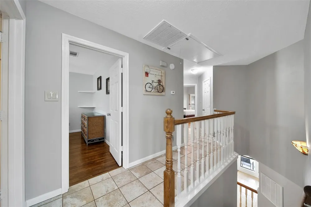 734 Lake View Drive Montgomery, TX 77356