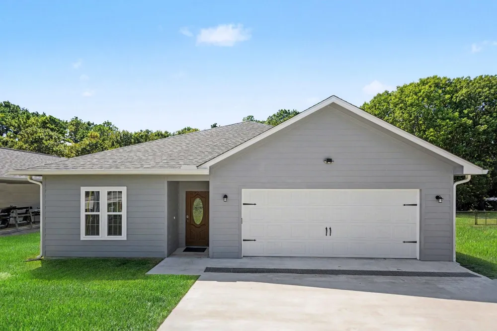 220 Hideaway Trail Coldspring, TX 77331