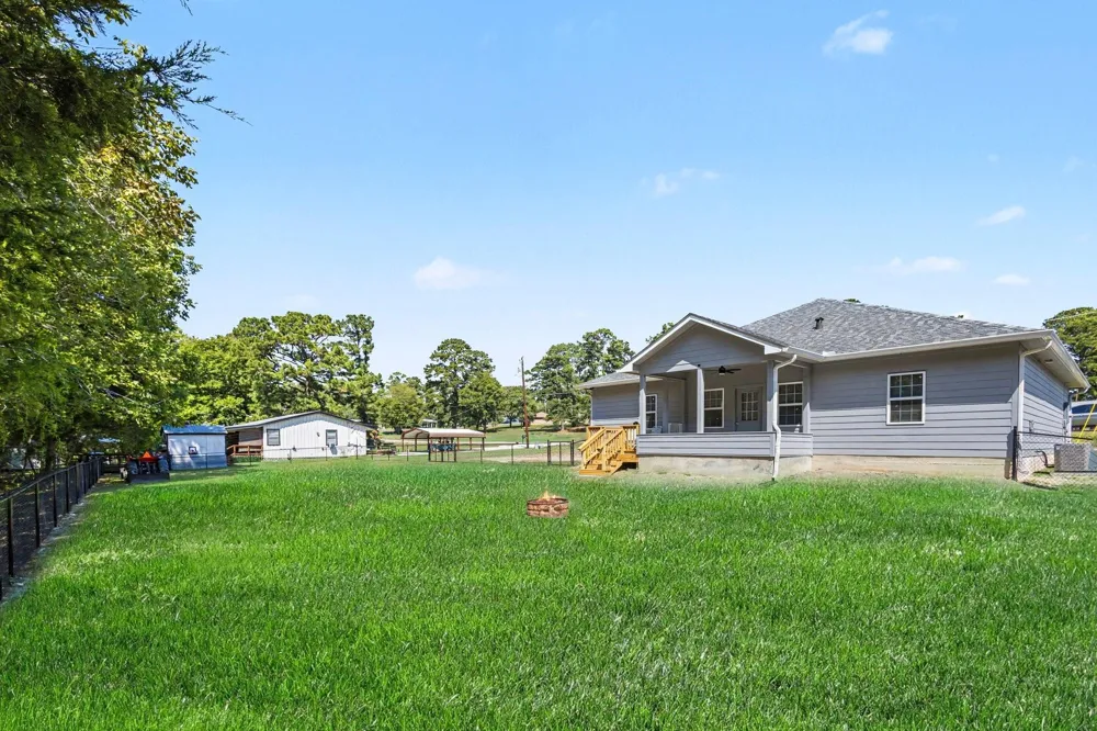 220 Hideaway Trail Coldspring, TX 77331