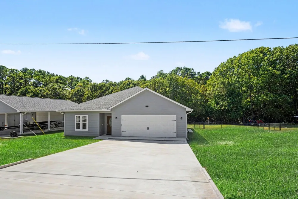 220 Hideaway Trail Coldspring, TX 77331