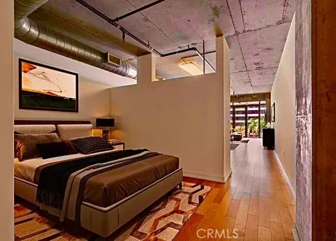 645 W 9th Street #436