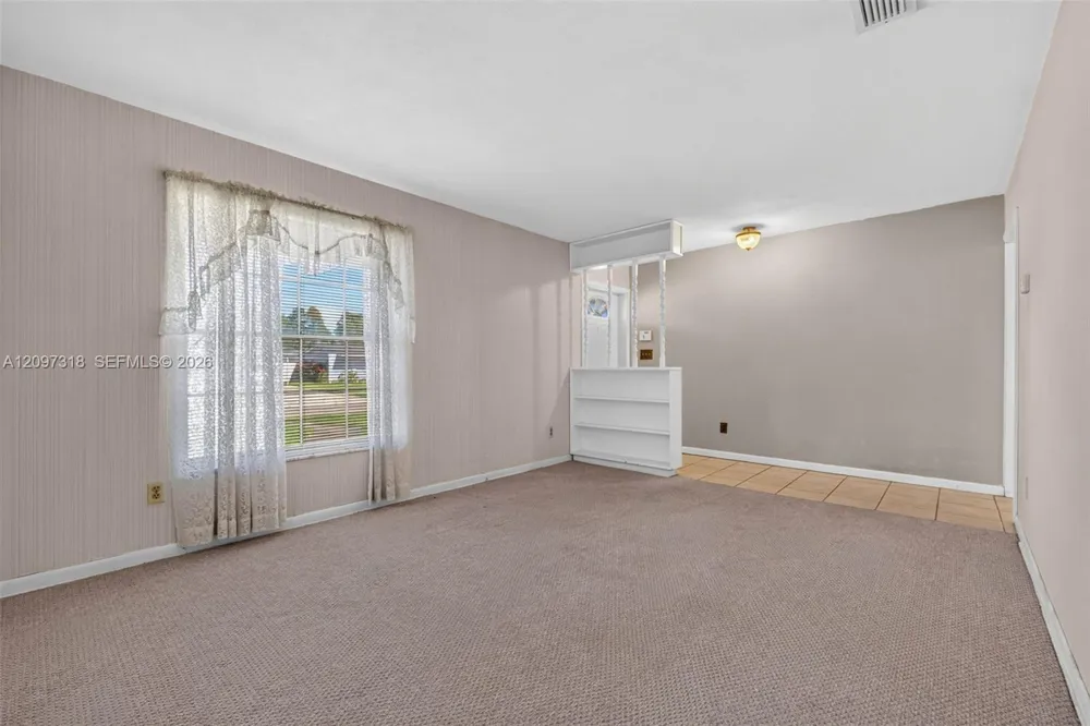 3312 W BURKE ST Tampa, FL 33614
