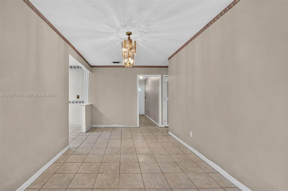 3312 W BURKE ST Tampa, FL 33614