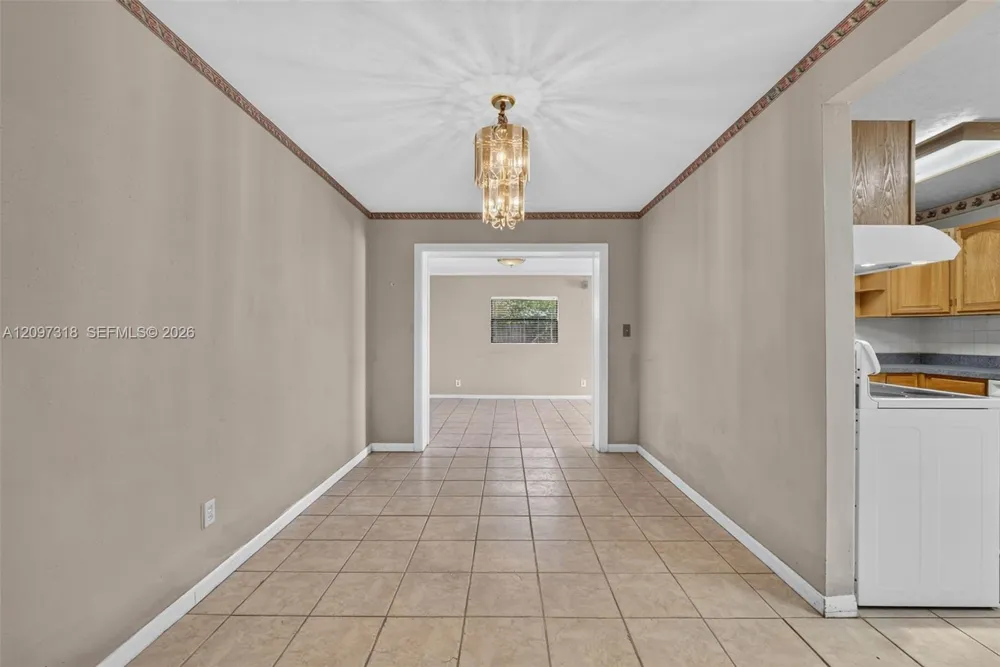3312 W BURKE ST Tampa, FL 33614