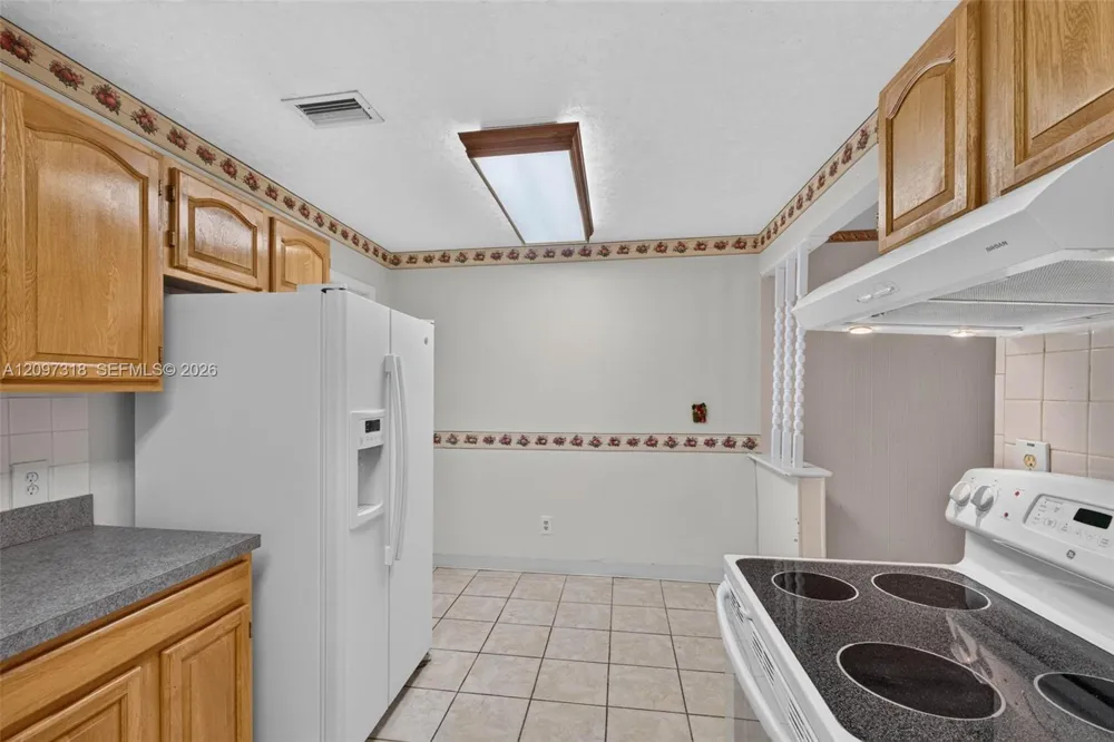 3312 W BURKE ST Tampa, FL 33614