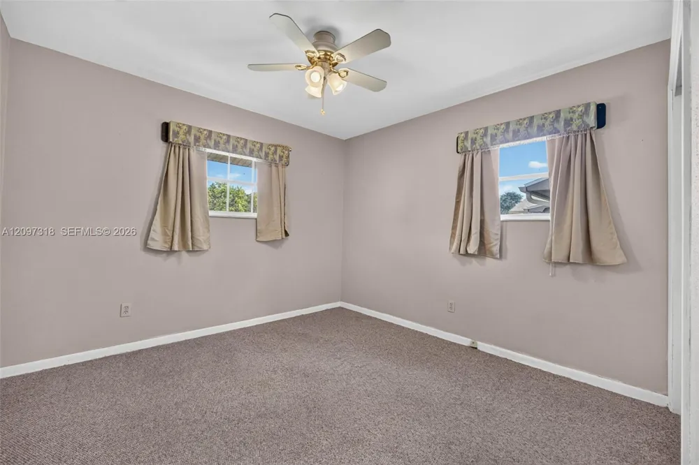3312 W BURKE ST Tampa, FL 33614