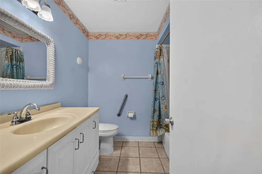 3312 W BURKE ST Tampa, FL 33614