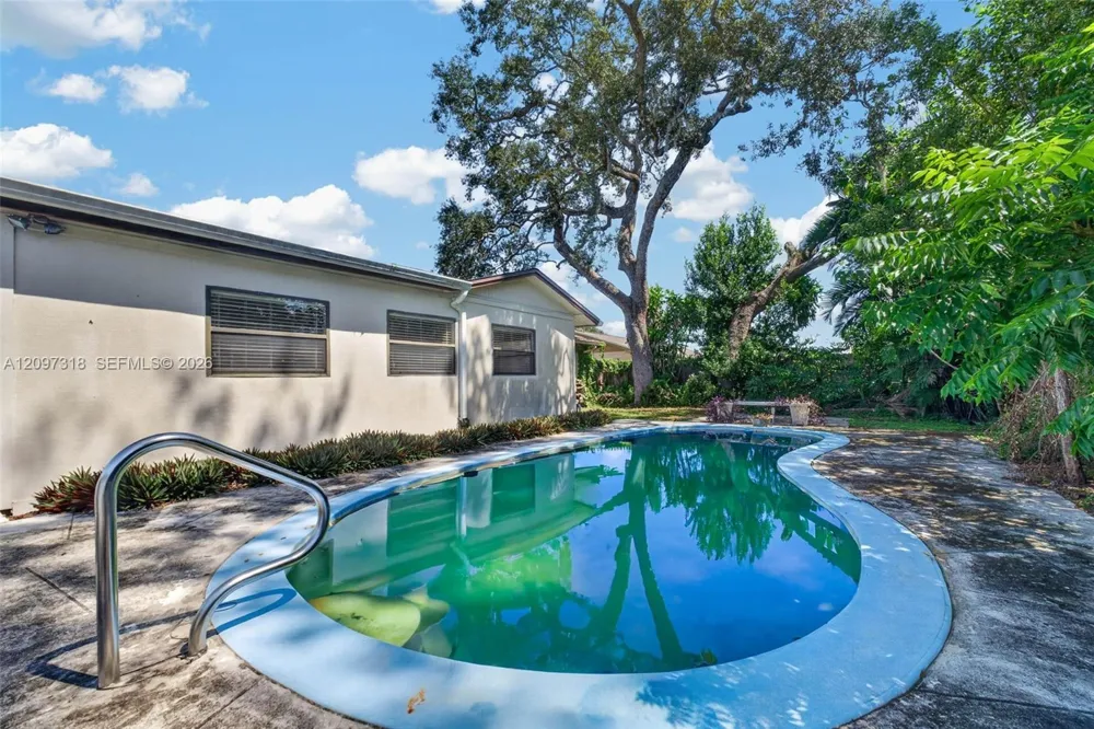 3312 W BURKE ST Tampa, FL 33614