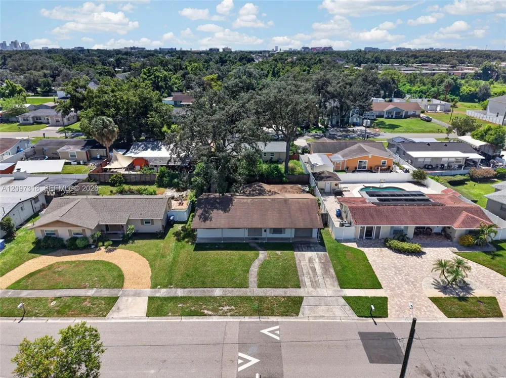 3312 W BURKE ST Tampa, FL 33614