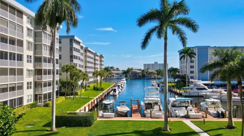 1 HARBOURSIDE DRIVE #2110