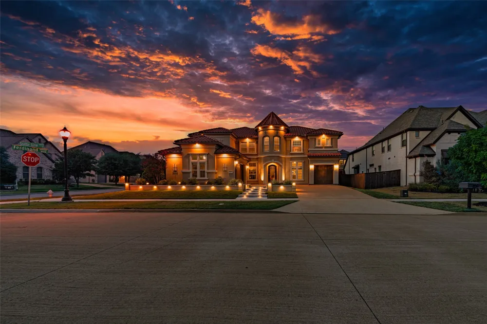 13018 Seattle Slew Street Frisco, TX 75035