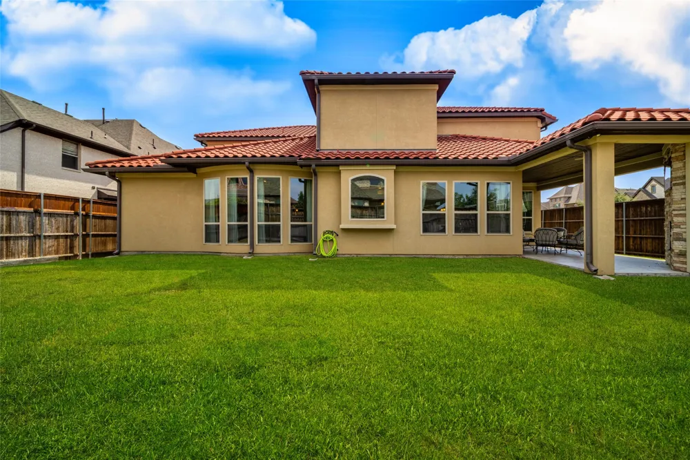 13018 Seattle Slew Street Frisco, TX 75035
