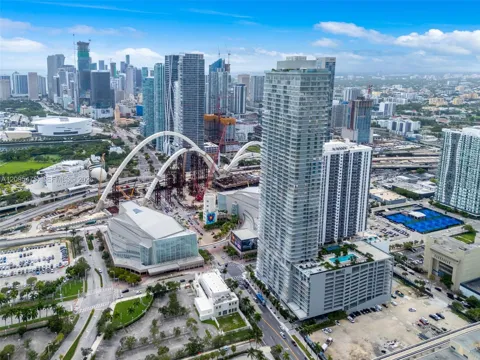 1400 Biscayne Blvd #4105