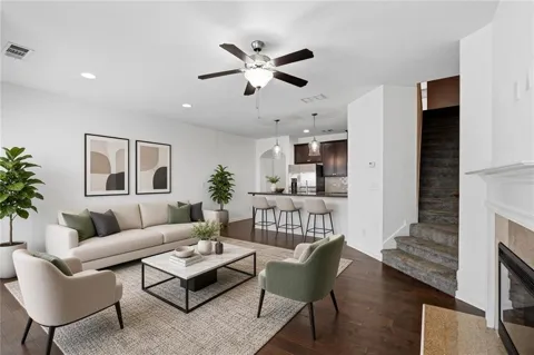 4987 Longview Walk