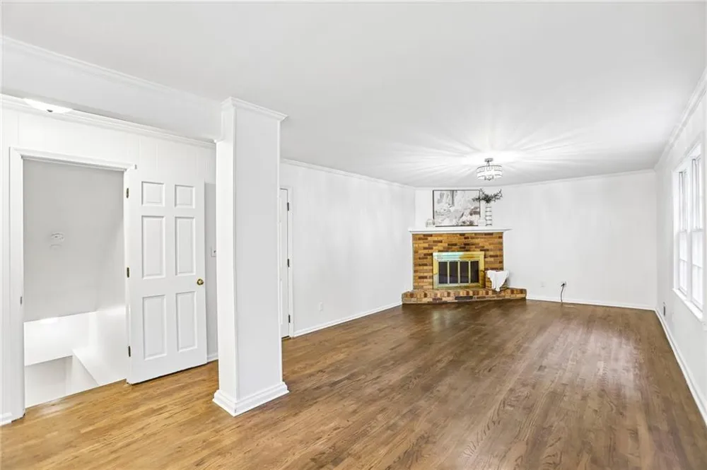 495 Wyncourtney Drive Sandy Springs, GA 30328