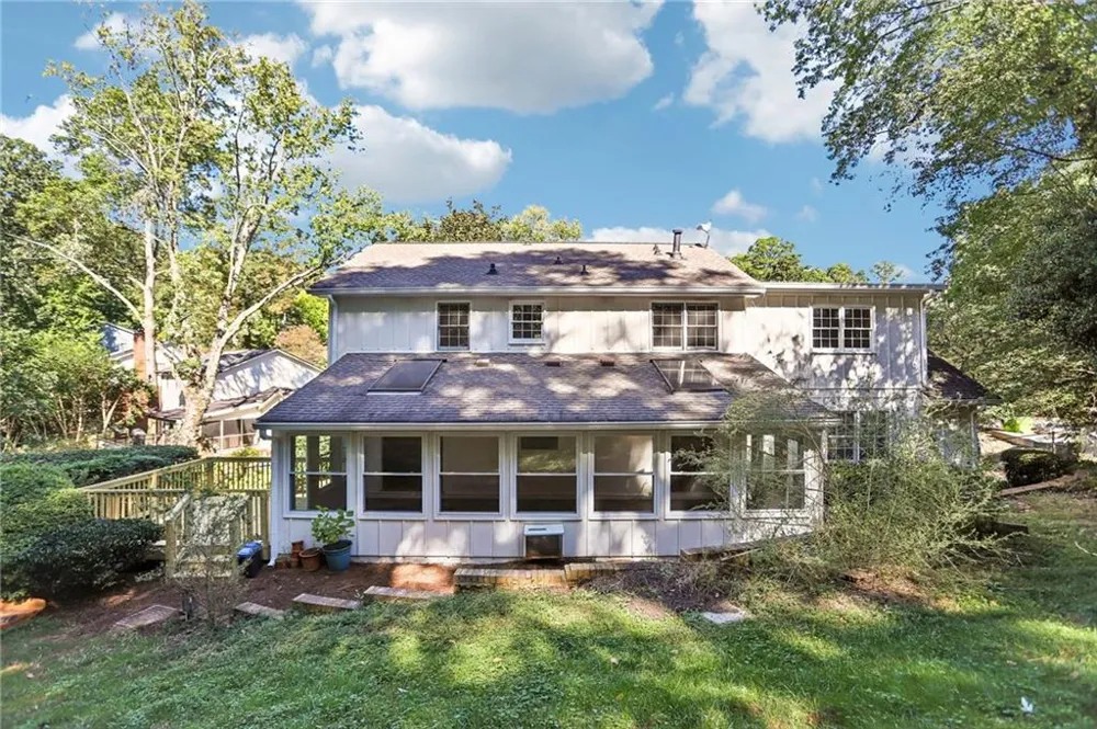 495 Wyncourtney Drive Sandy Springs, GA 30328