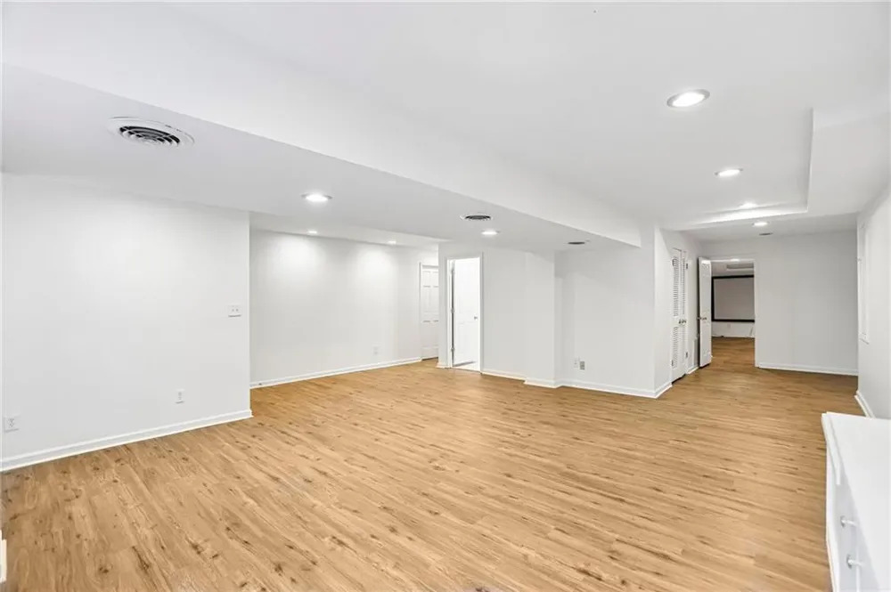 495 Wyncourtney Drive Sandy Springs, GA 30328