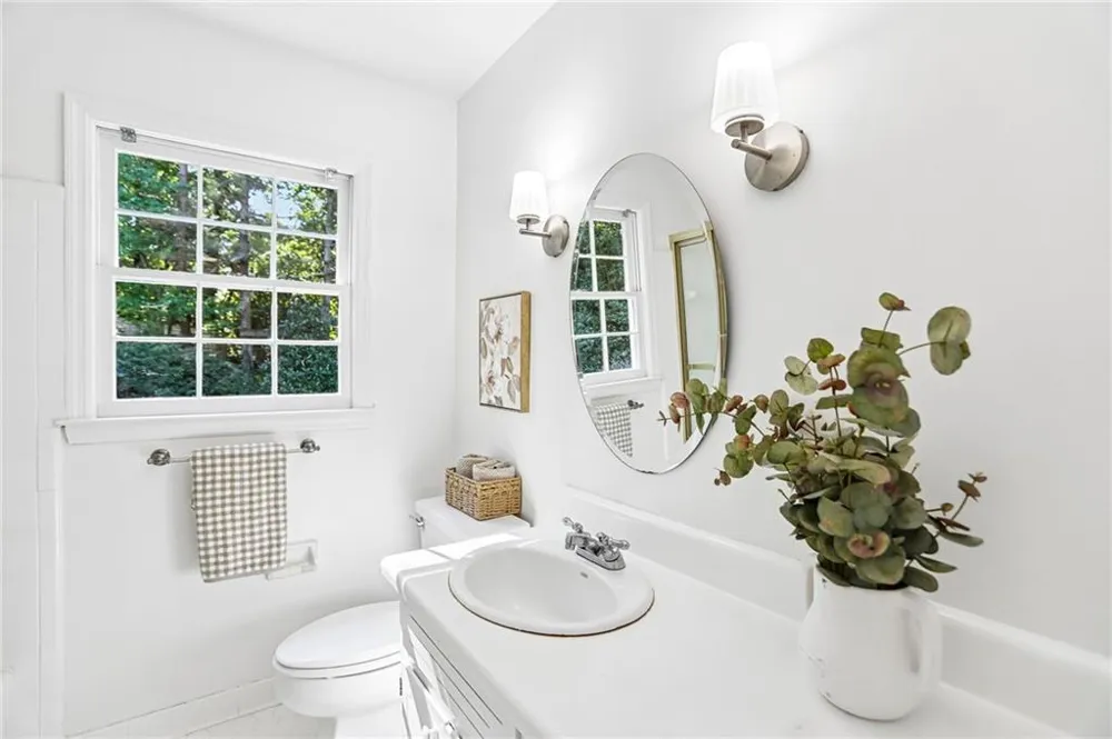 495 Wyncourtney Drive Sandy Springs, GA 30328