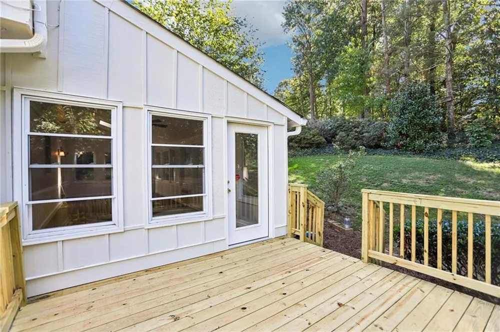 495 Wyncourtney Drive Sandy Springs, GA 30328