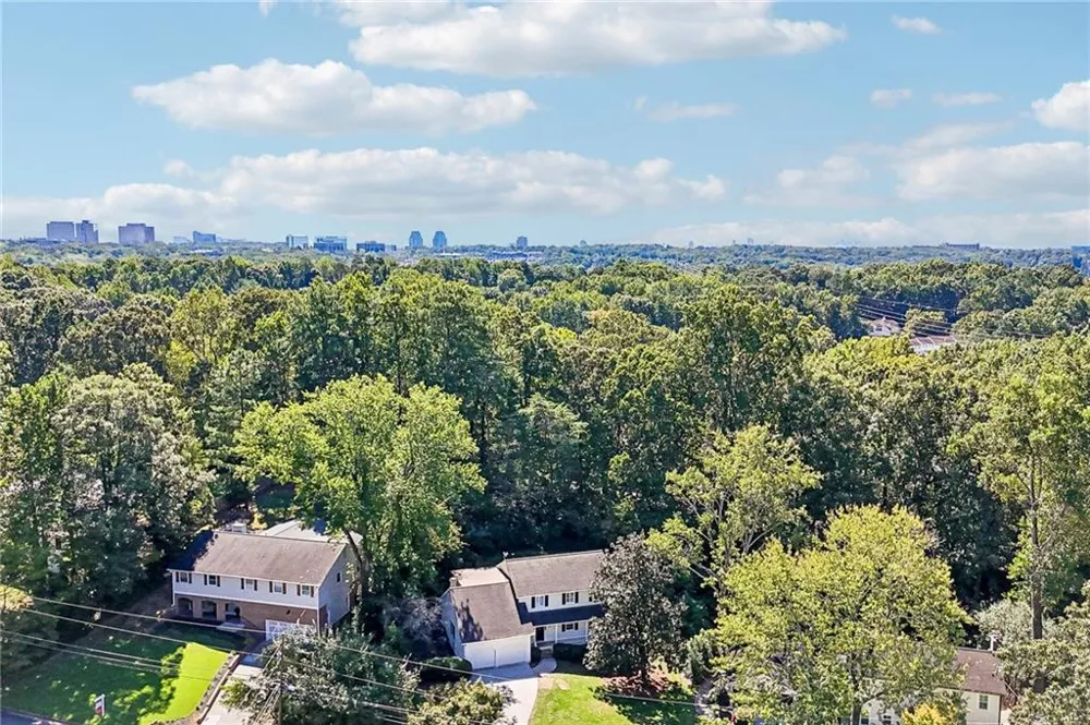 495 Wyncourtney Drive Sandy Springs, GA 30328