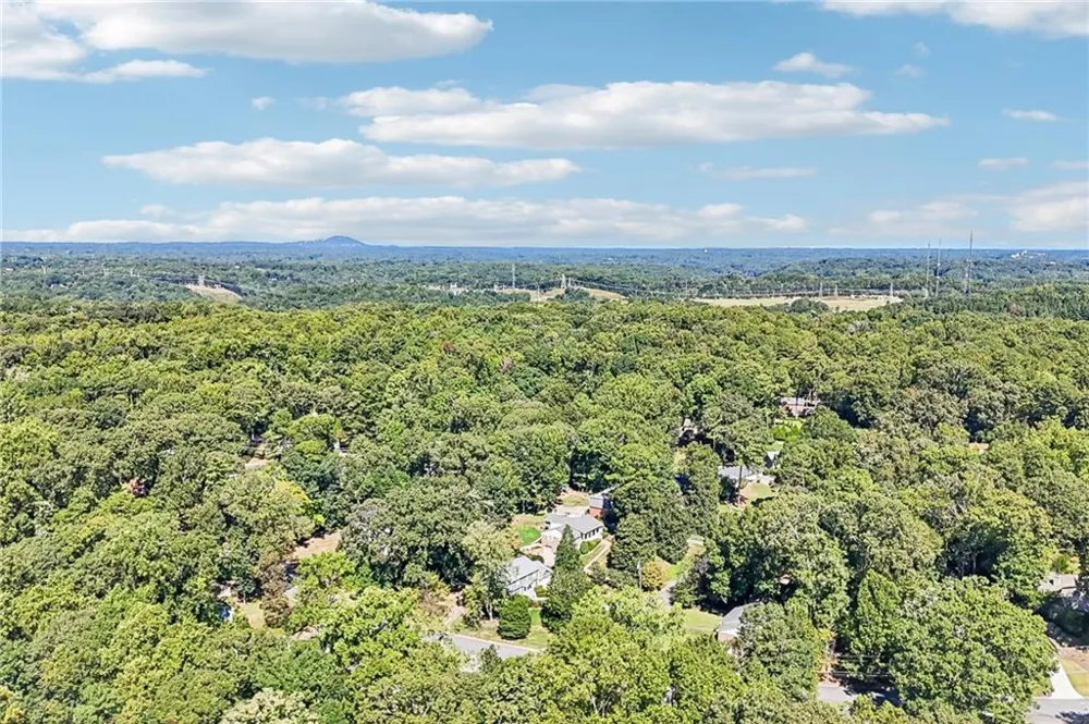 495 Wyncourtney Drive Sandy Springs, GA 30328