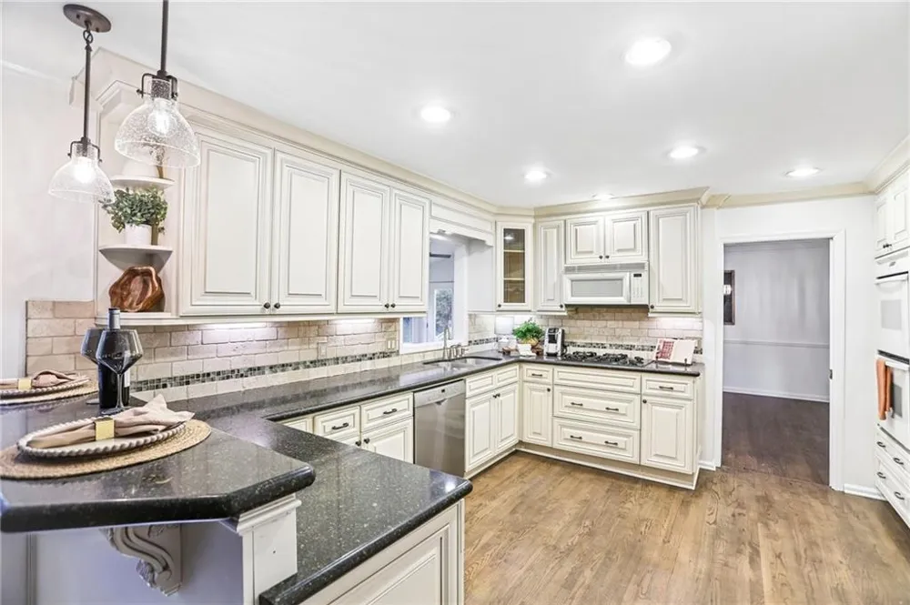 495 Wyncourtney Drive Sandy Springs, GA 30328