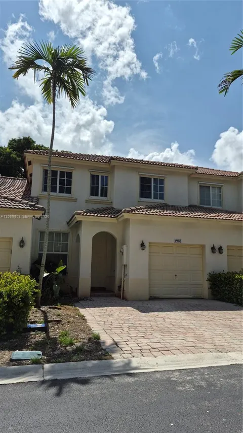 1908 NW 79th Way